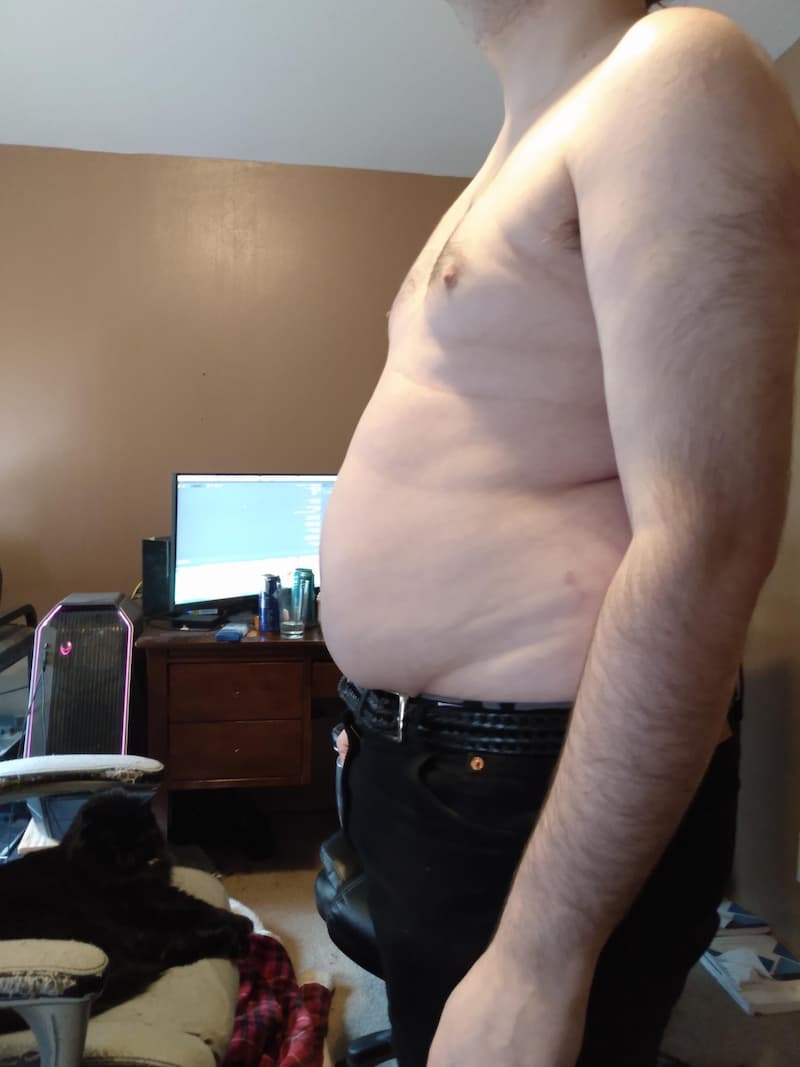 Dave Bochichio shows his before picture. Dave Bochichio before picture